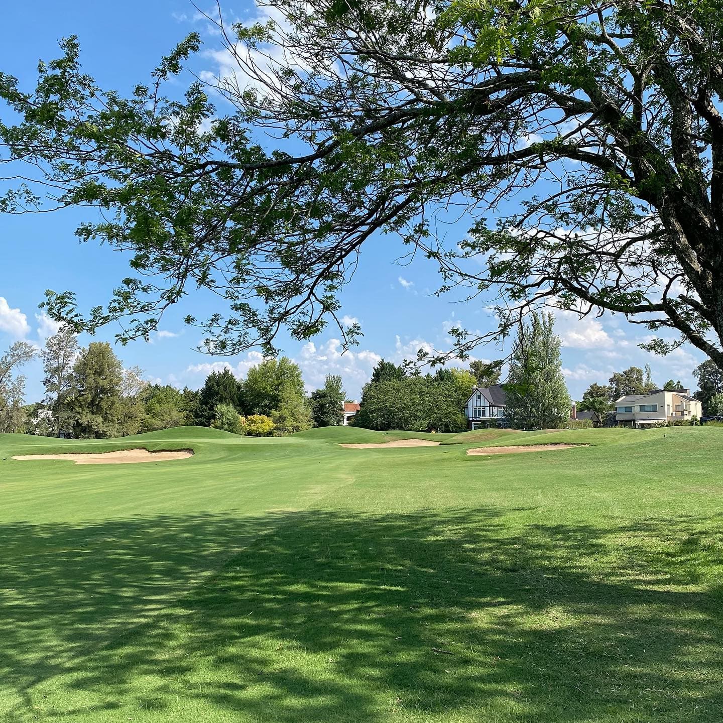 ABRIL CLUB DE CAMPO
