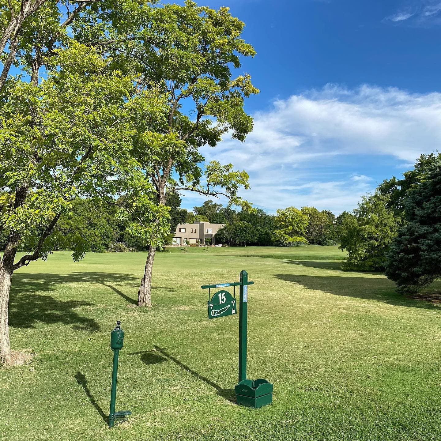 CLUB DE CAMPO LOS PINGÜINOS