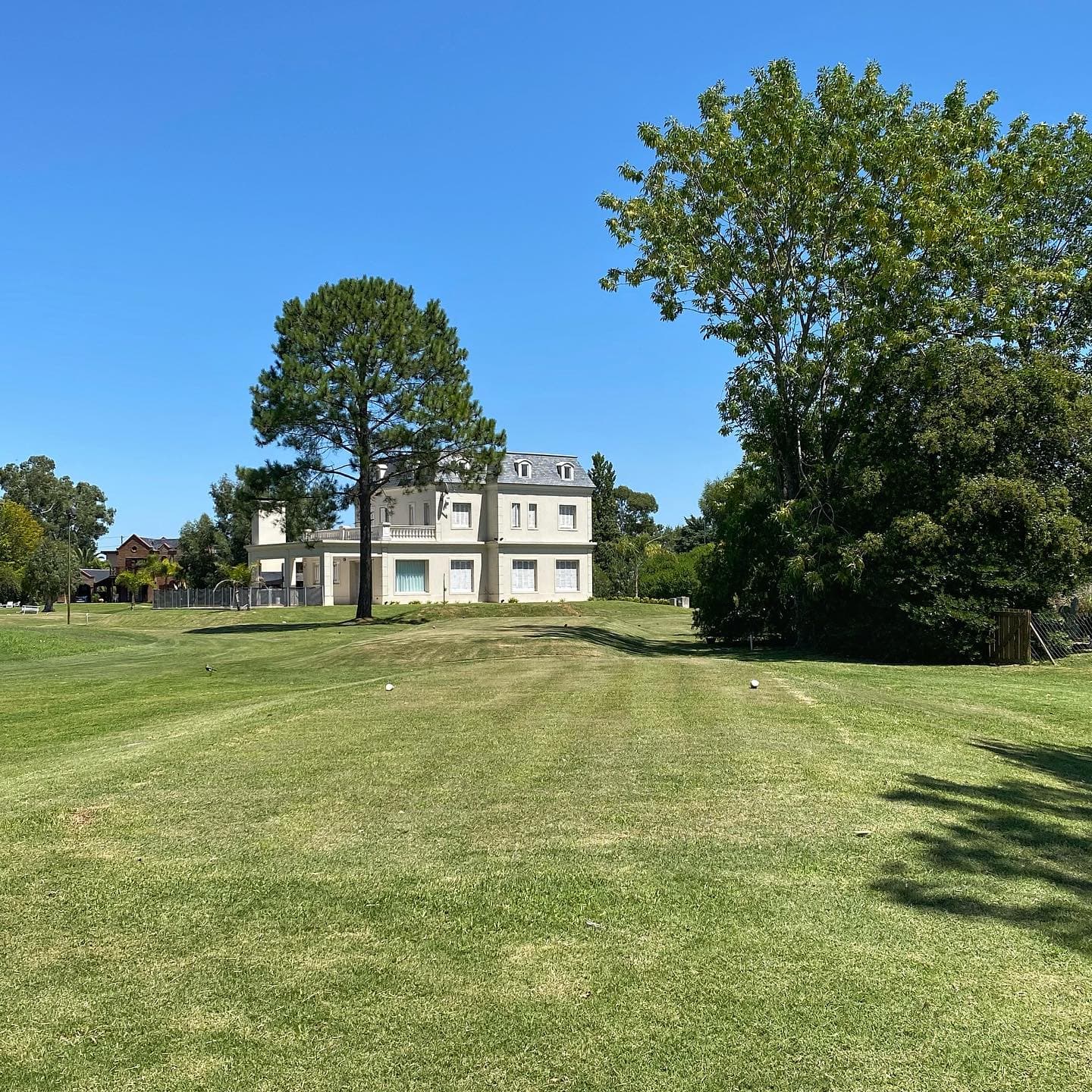 COUNTRY CLUB EL BOSQUE