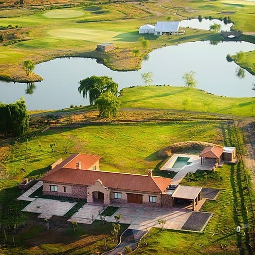 COUNTRY  Y GOLF LAS YUNGAS