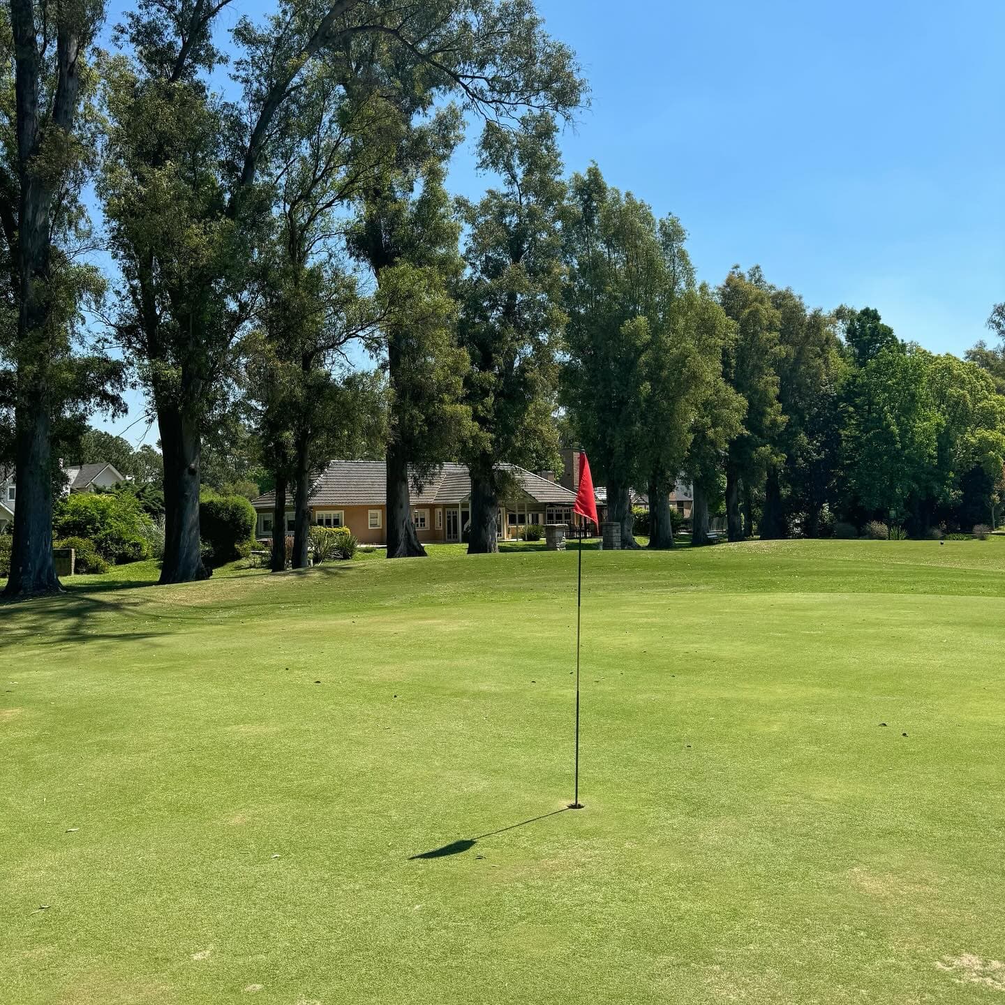 EL PARAISO COUNTRY CLUB
