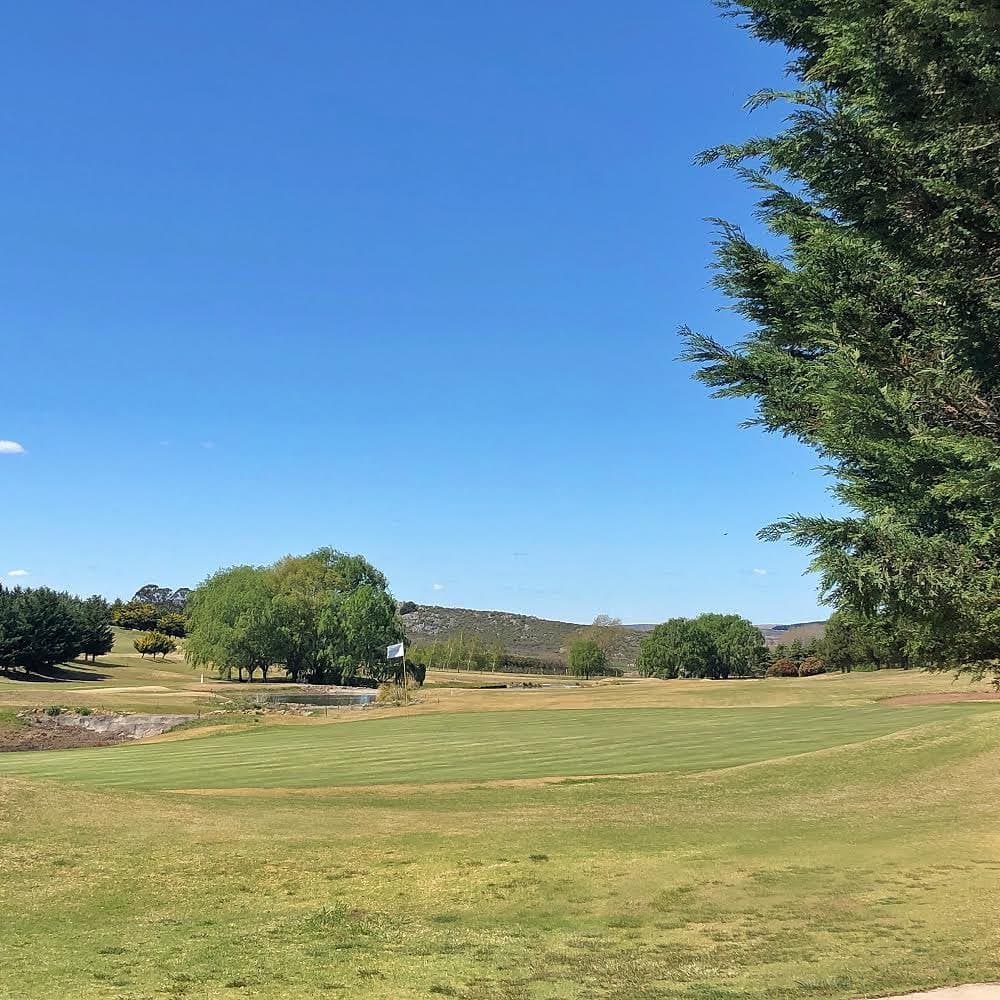 EL VALLE DE TANDIL GOLF CLUB