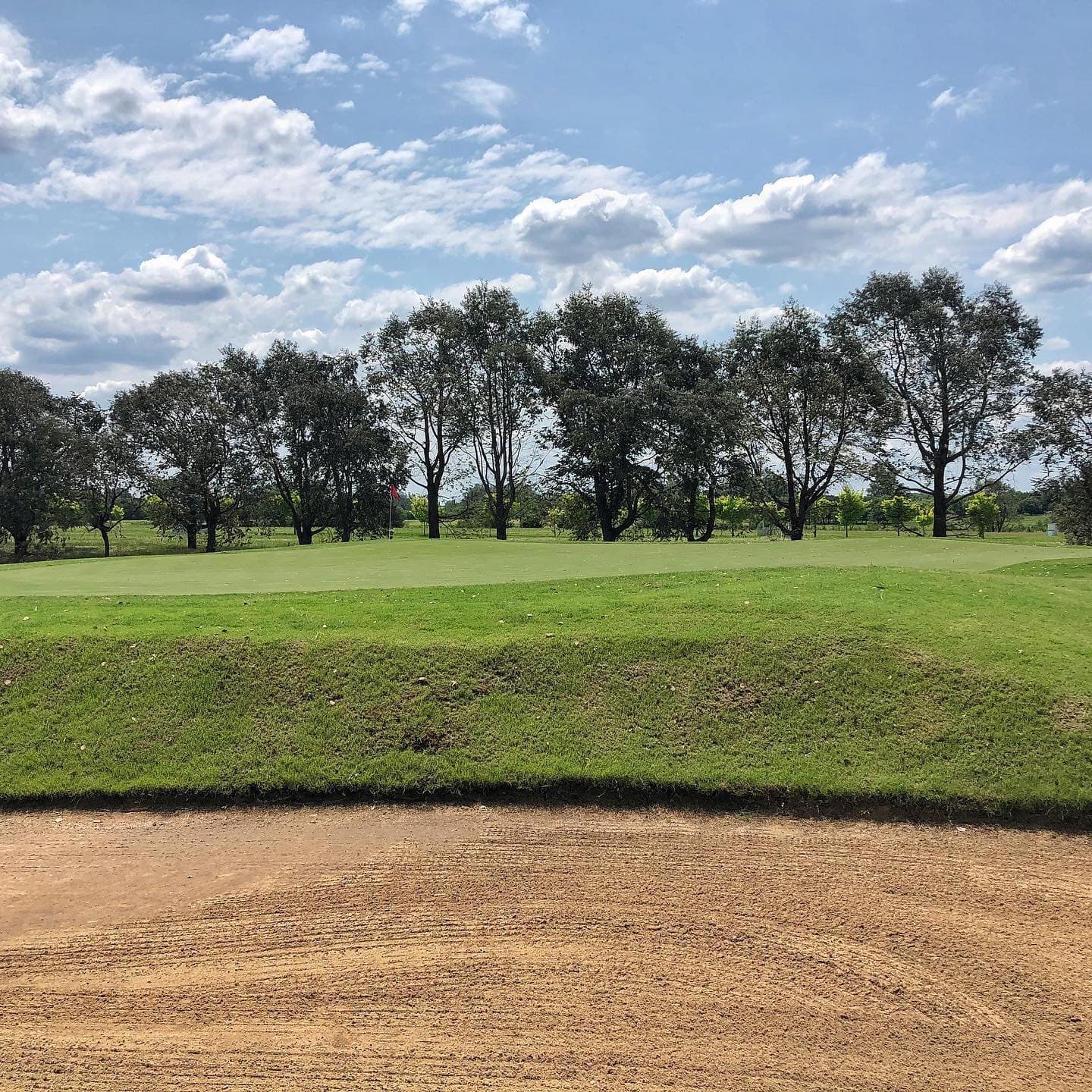 EVERLINKS CLUB DE GOLF