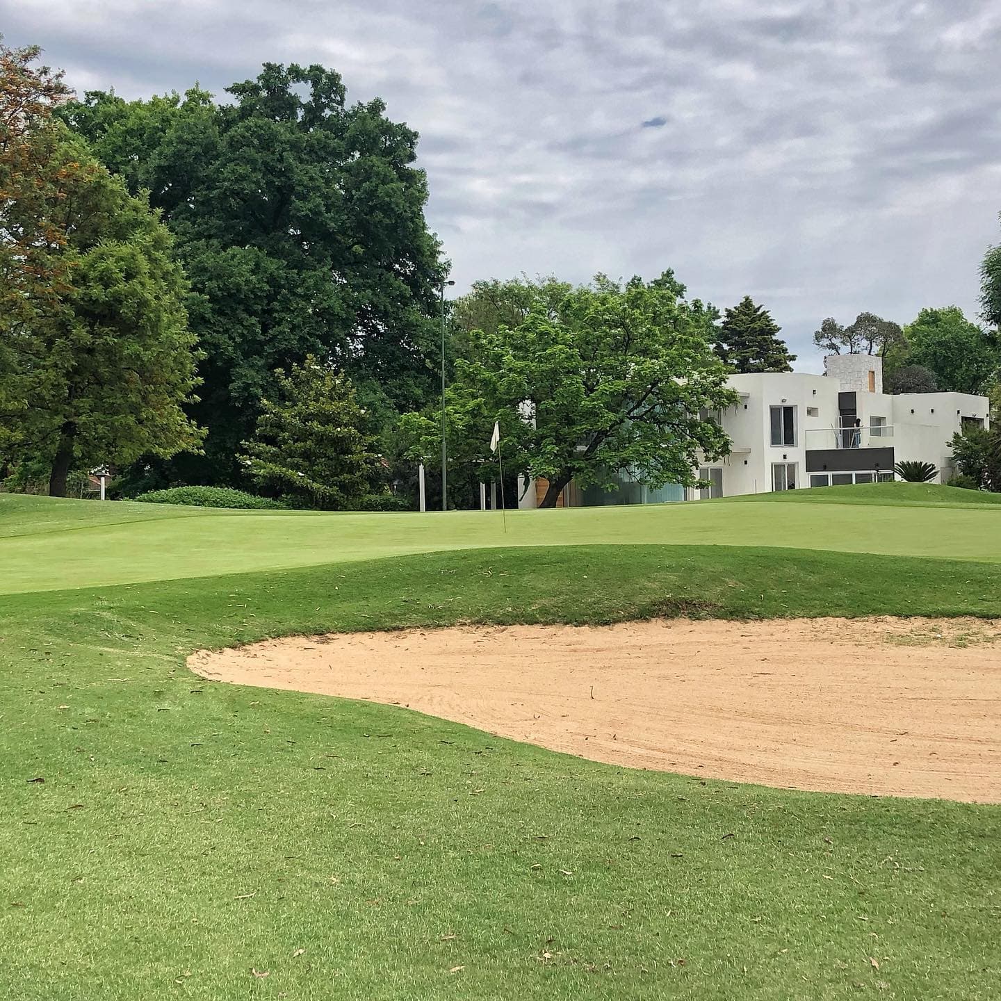 HIGHLAND PARK COUNTRY CLUB