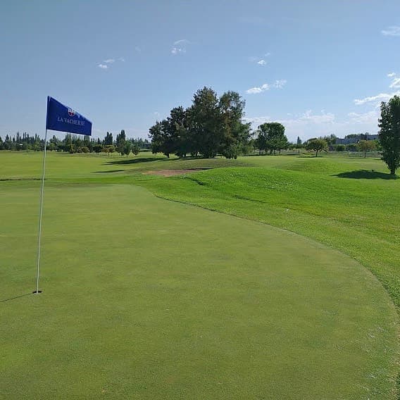 LA VACHERIE COUNTRY GOLF