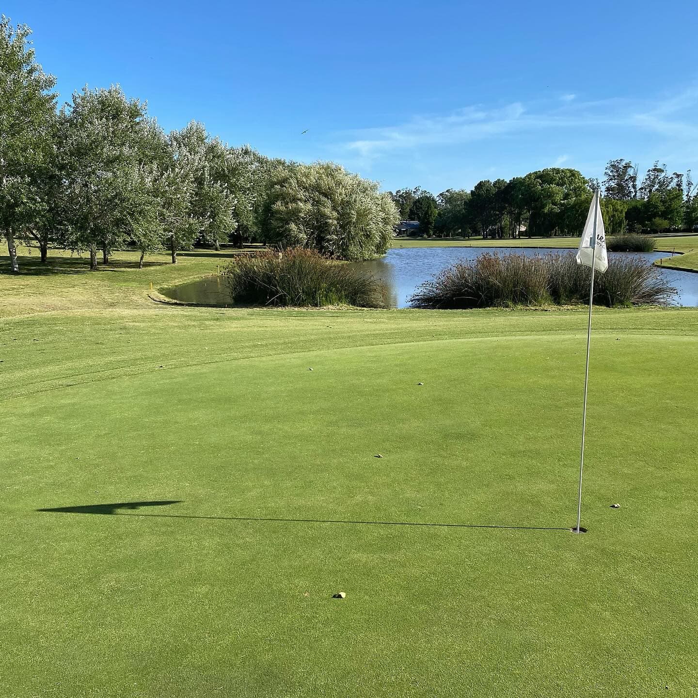 MARAYUI COUNTRY CLUB