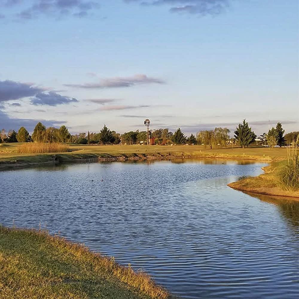 TRISQUELIA GOLF CLUB