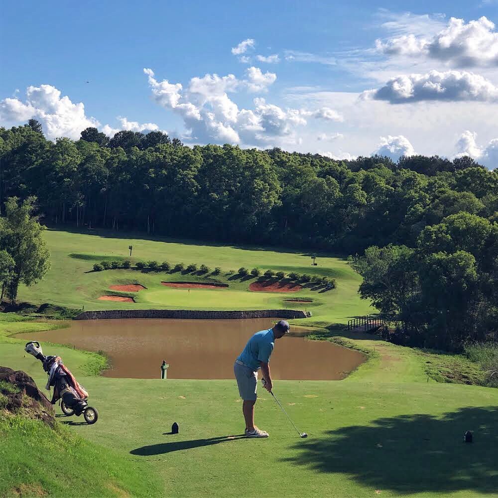CAMELIAS GOLF
