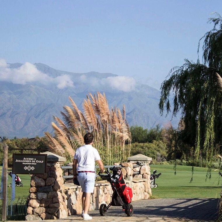 COUNTRY  Y GOLF LAS YUNGAS