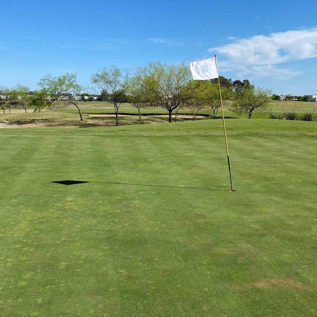 EL CANTON GOLF