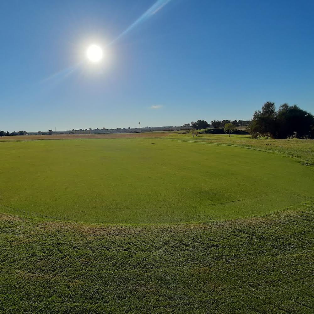 GOLF CLUB CARHUE