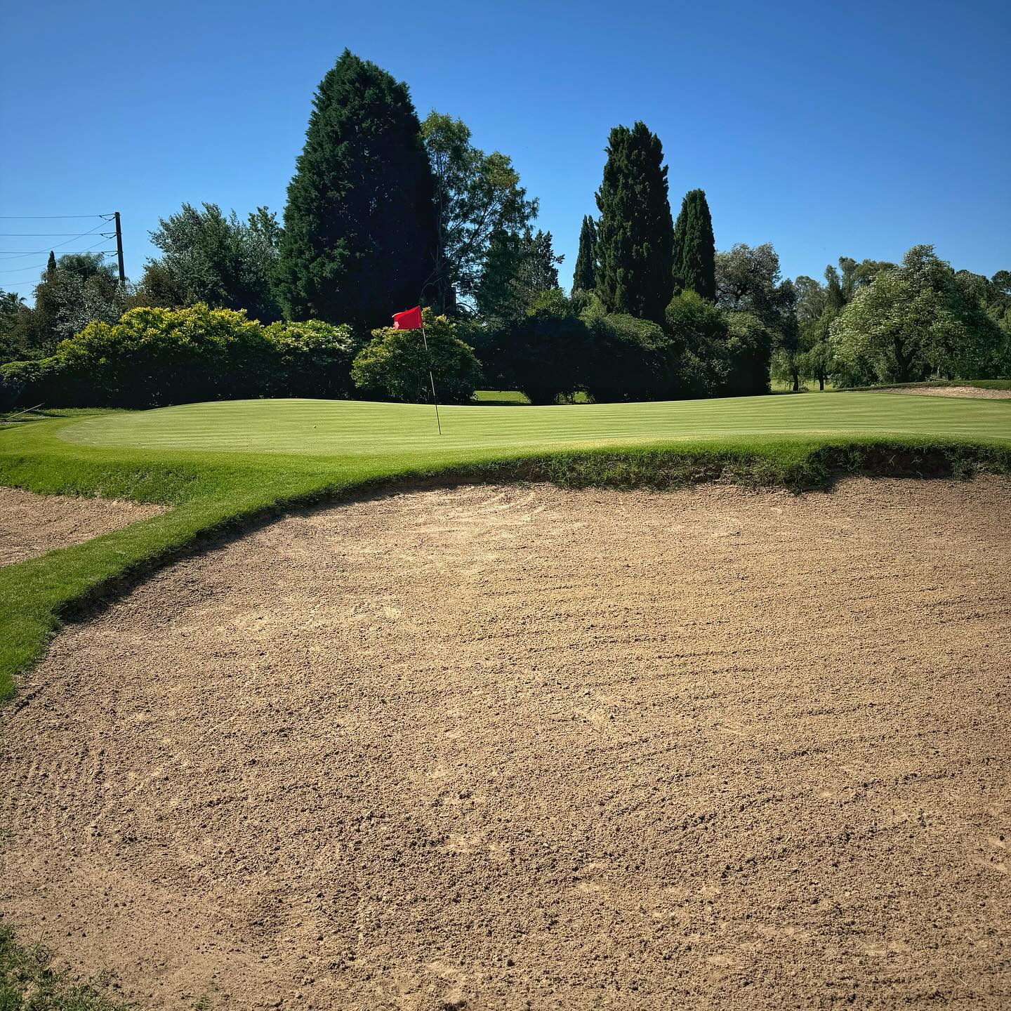 LARENA COUNTRY CLUB