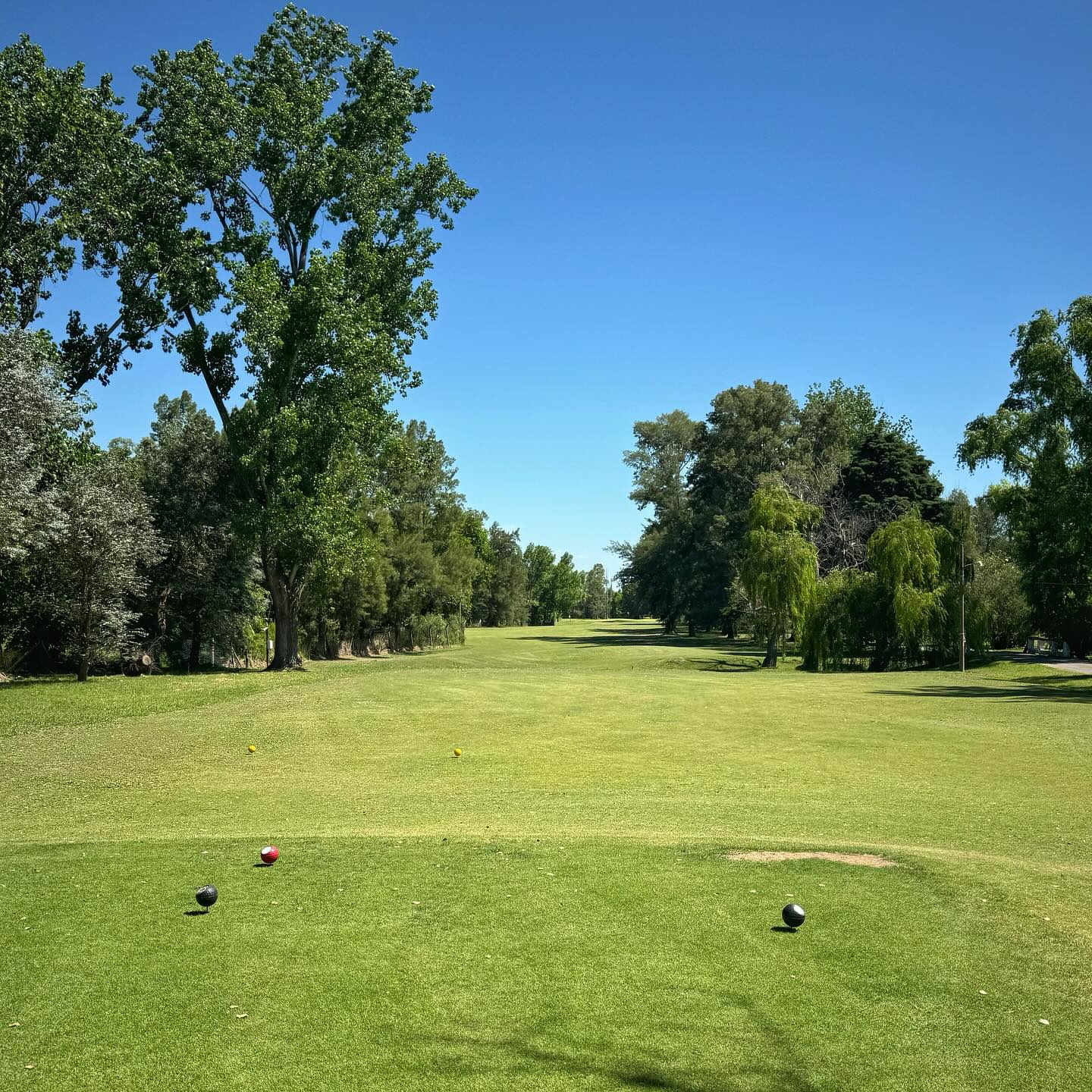 LARENA COUNTRY CLUB
