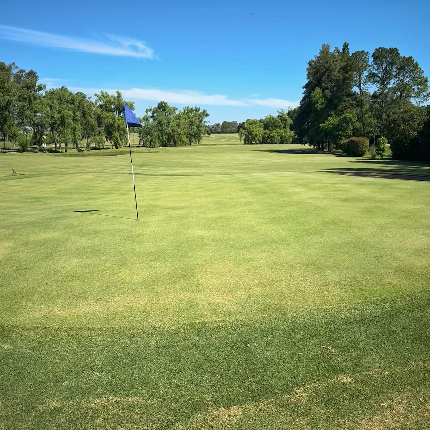 LARENA COUNTRY CLUB