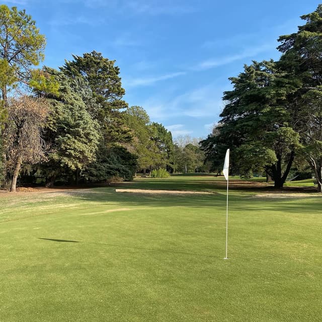 Village Golf & Tenis